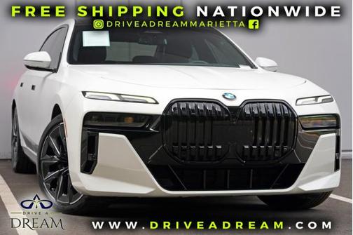 Alpine White 2023 BMW 740 i