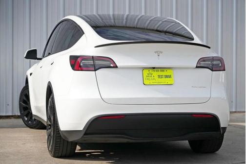 2023 Tesla Model Y Long Range Dual Motor All-Wheel Drive