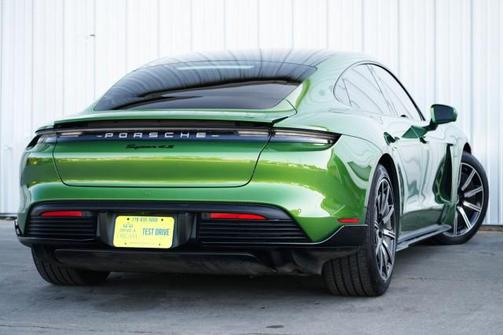 2022 Porsche Taycan 4S