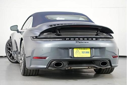 2025 Porsche 911 Carrera