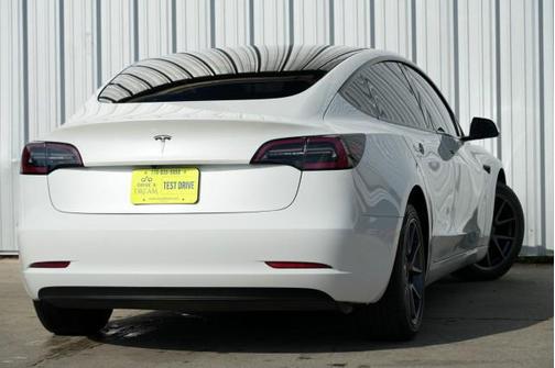 2023 Tesla Model 3 Standard Range