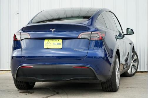 2023 Tesla Model Y Long Range Dual Motor All-Wheel Drive