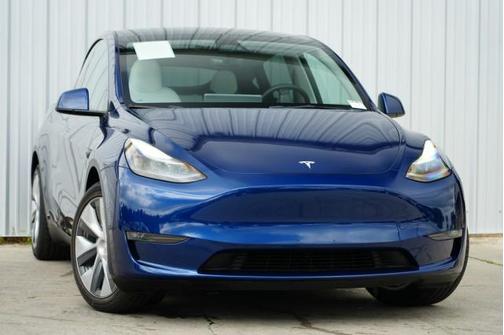2023 Tesla Model Y Long Range Dual Motor All-Wheel Drive