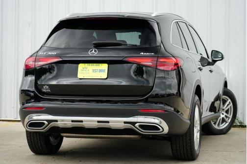 2023 Mercedes-Benz GLC 300 4MATIC