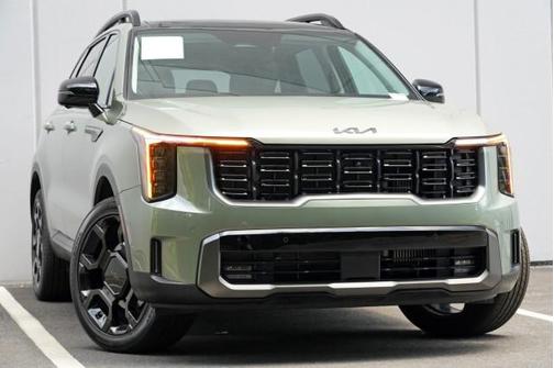 Jungle Green 2025 Kia Sorento SX