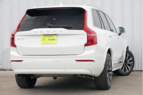 2024 Volvo XC90 Recharge Plug-In Hybrid T8 Plus Bright Theme 7-Seater