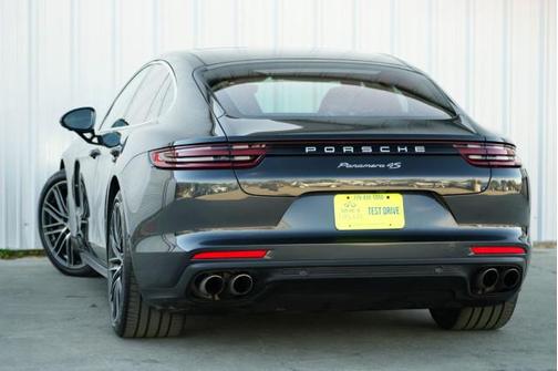 2019 Porsche Panamera 4S