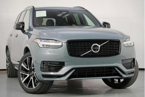 2023 Volvo XC90 Recharge Plug-In Hybrid T8 Ultimate Dark Theme 7-Seater