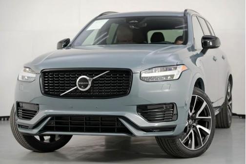 2023 Volvo XC90 Recharge Plug-In Hybrid T8 Ultimate Dark Theme 7-Seater