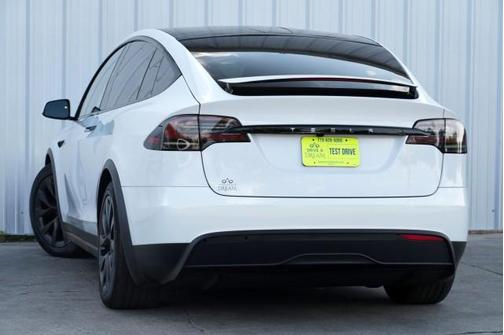 2024 Tesla Model X Long Range