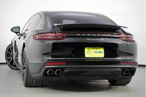 2018 Porsche Panamera 4S
