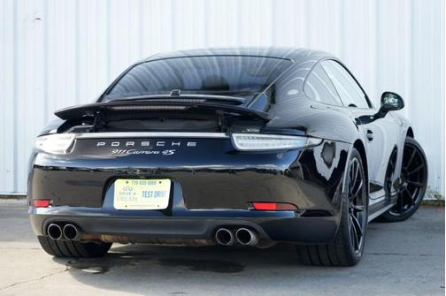 2015 Porsche 911 Carrera 4S