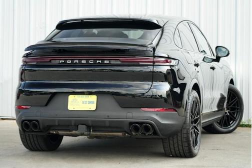 2024 Porsche Cayenne E-Hybrid S