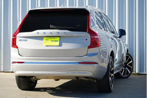 2024 Volvo XC90 B6 Ultimate Bright Theme 7-Seater