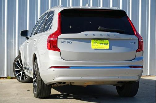 2024 Volvo XC90 B6 Ultimate Bright Theme 7-Seater
