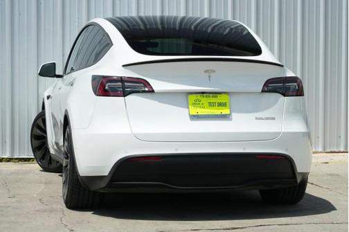 2022 Tesla Model Y Performance Dual Motor All-Wheel Drive
