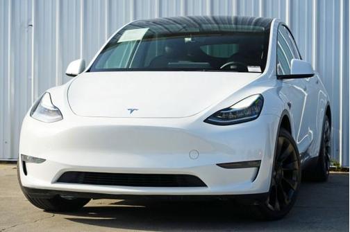 2023 Tesla Model Y Long Range Dual Motor All-Wheel Drive
