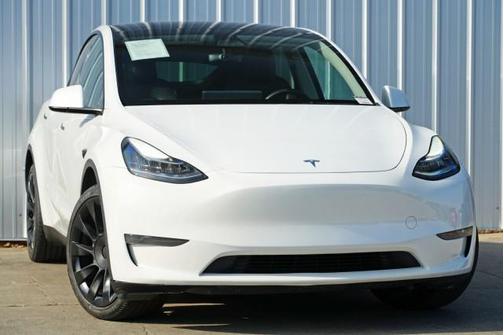 2023 Tesla Model Y Long Range Dual Motor All-Wheel Drive
