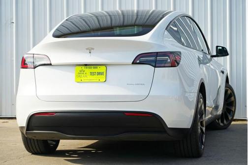 2023 Tesla Model Y Long Range Dual Motor All-Wheel Drive