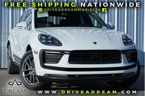 2022 Porsche Macan w/ Premium Package