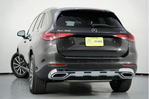 2023 Mercedes-Benz GLC 300 4MATIC
