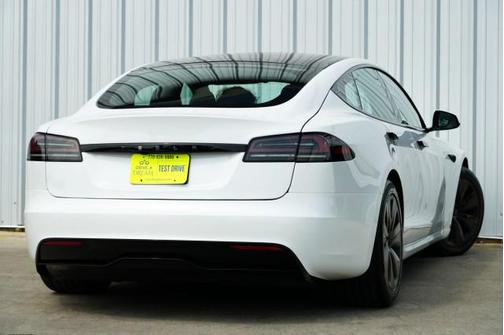 2024 Tesla Model S Long Range