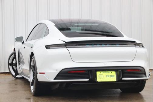 2022 Porsche Taycan w/ Premium Package