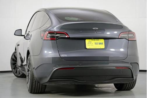 2022 Tesla Model Y Performance Dual Motor All-Wheel Drive