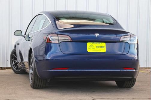2020 Tesla Model 3 Standard Range Plus