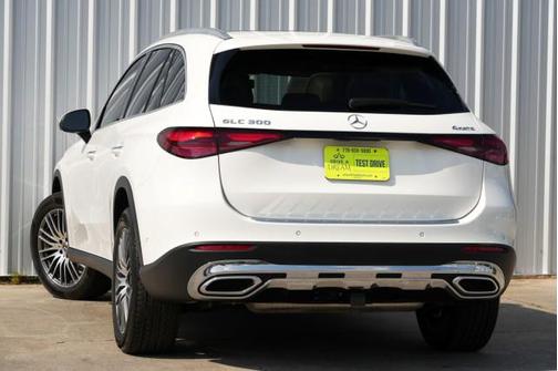 2023 Mercedes-Benz GLC 300 4MATIC