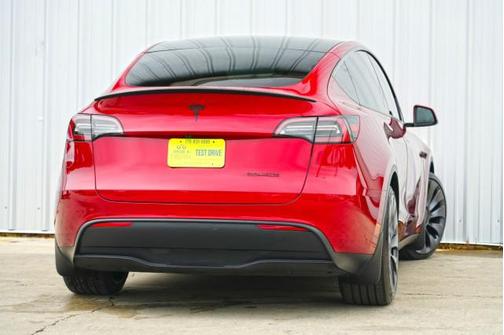 2024 Tesla Model Y Performance Dual Motor All-Wheel Drive