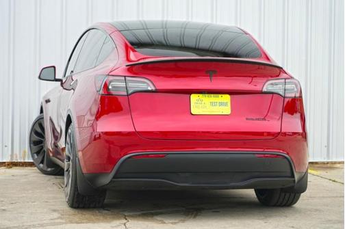 2024 Tesla Model Y Performance Dual Motor All-Wheel Drive