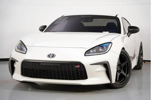 2024 Toyota GR86 Premium