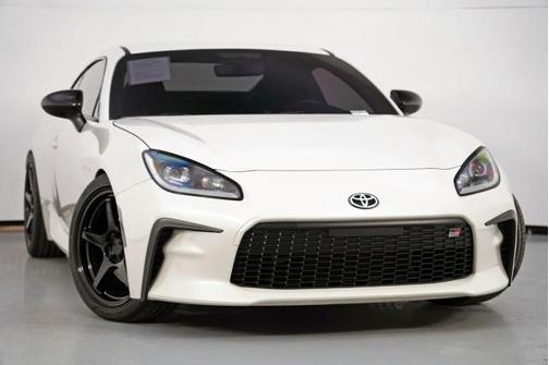 2024 Toyota GR86 Premium