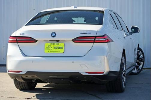 2024 BMW i5 eDrive40