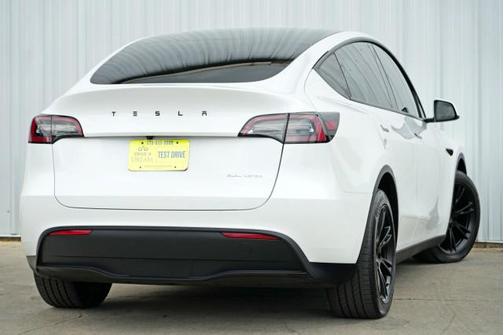 2023 Tesla Model Y Long Range Dual Motor All-Wheel Drive