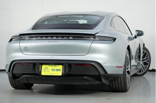 2021 Porsche Taycan 