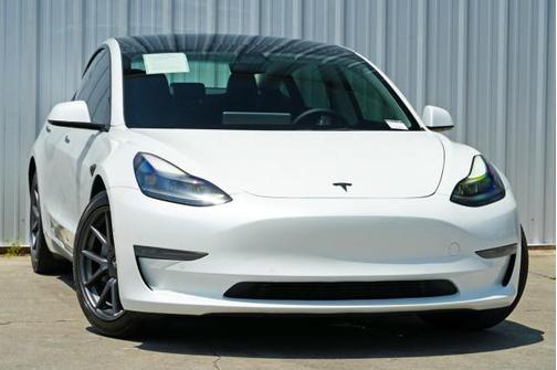 2022 Tesla Model 3 Standard Range