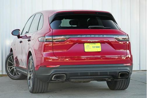 2022 Porsche Cayenne E-Hybrid S