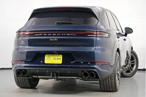 2025 Porsche Cayenne Cayenne Turbo E-Hybrid