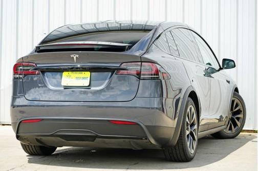 2022 Tesla Model X Dual Motor All-Wheel Drive