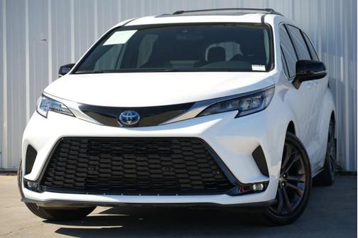 2024 Toyota Sienna XSE 7 Passenger