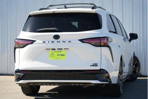 2024 Toyota Sienna XSE 7 Passenger
