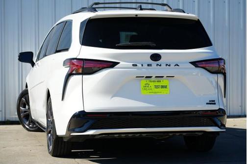 2024 Toyota Sienna XSE 7 Passenger