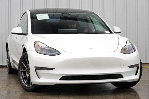 2023 Tesla Model 3 Standard Range