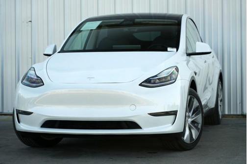 2023 Tesla Model Y Long Range Dual Motor All-Wheel Drive