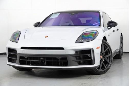 2025 Porsche Panamera 4