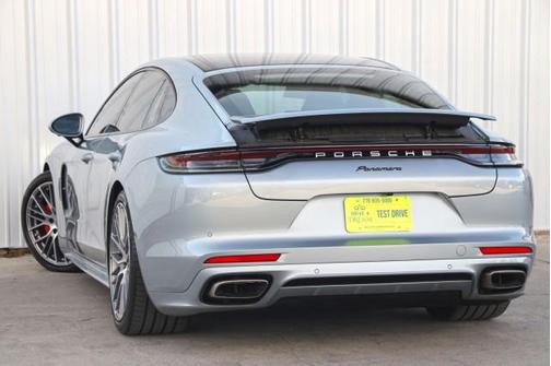 2022 Porsche Panamera Platinum Edition