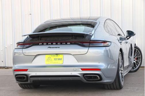 2022 Porsche Panamera Platinum Edition