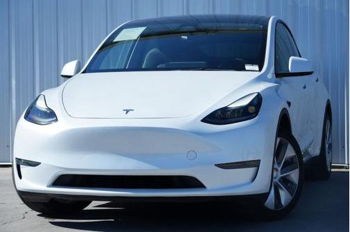 2023 Tesla Model Y Long Range Dual Motor All-Wheel Drive